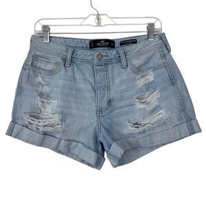 Hollister High Rise Boyfriend Short SZ 11 / 30 Light Wash Distressed Button Fly